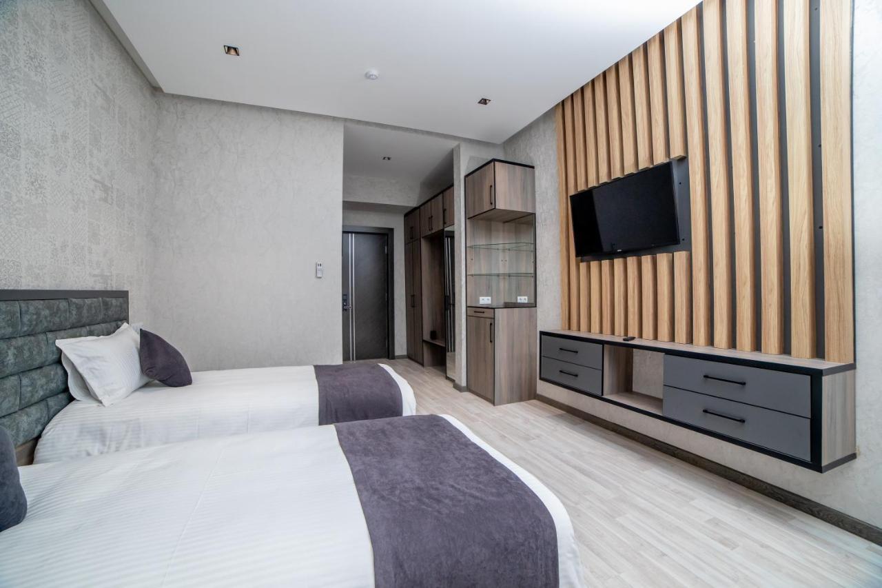 Hotel New York Tashkent Bagian luar foto